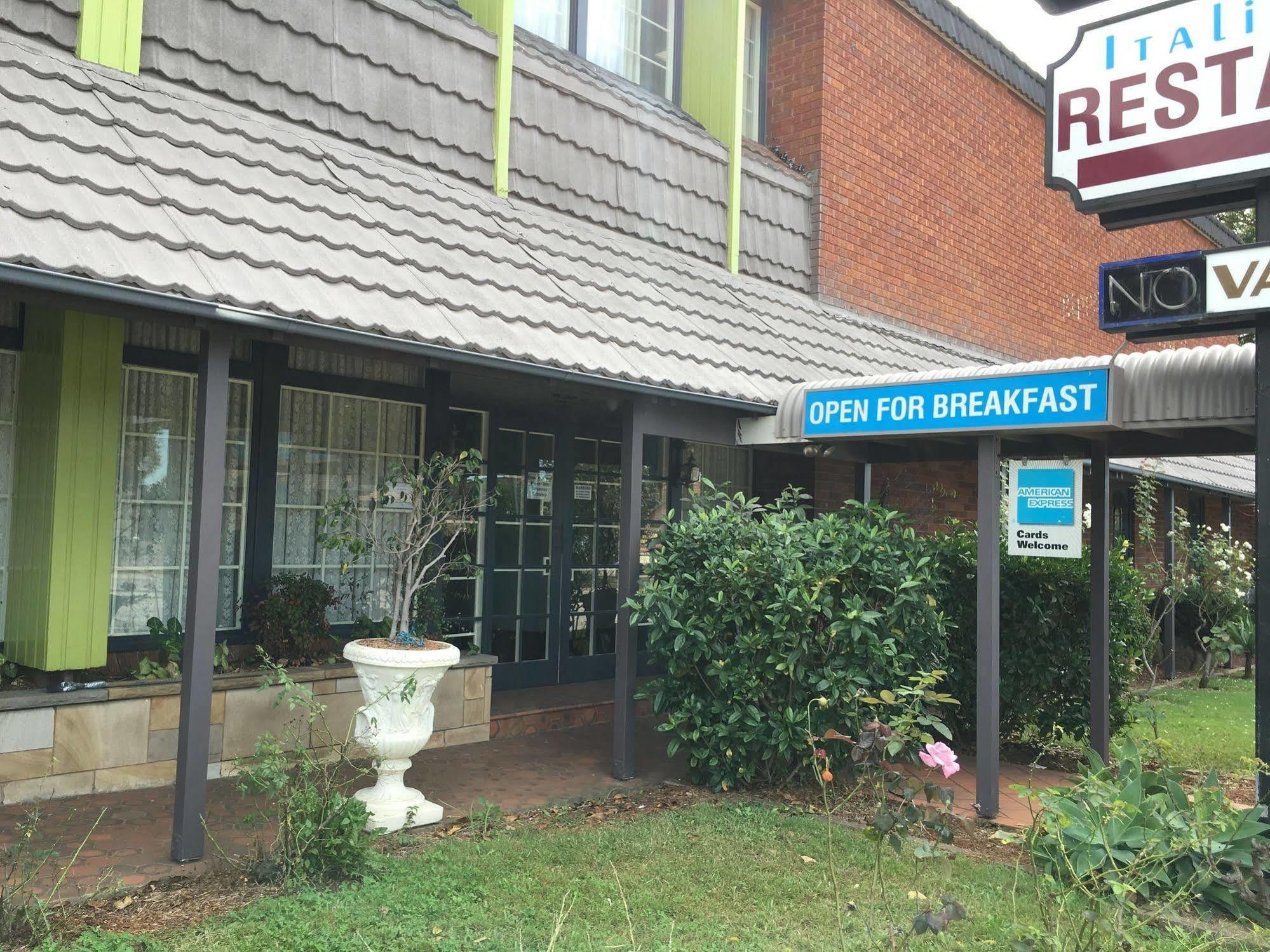 Town And Country Motel Sydney Exterior photo